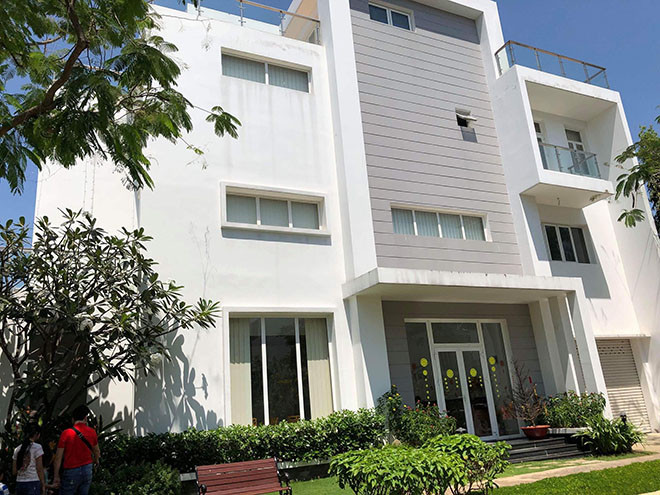 Quach Thanh Danh khoe mo hinh VAC trong biet thu 20 ty dong-Hinh-2