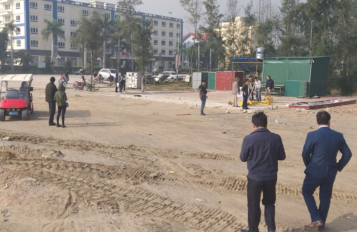 Tinh chi dao giao dat cho dan, Pho Chu tich huyen tuyen bo 