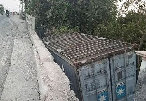 Container lien tiep gay tai nan kinh hoang tren duong nguy hiem nhat TPHCM