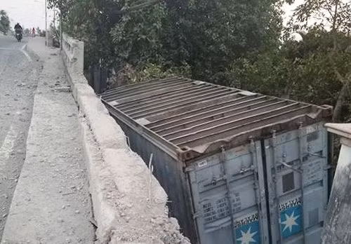 Container lien tiep gay tai nan kinh hoang tren duong nguy hiem nhat TPHCM