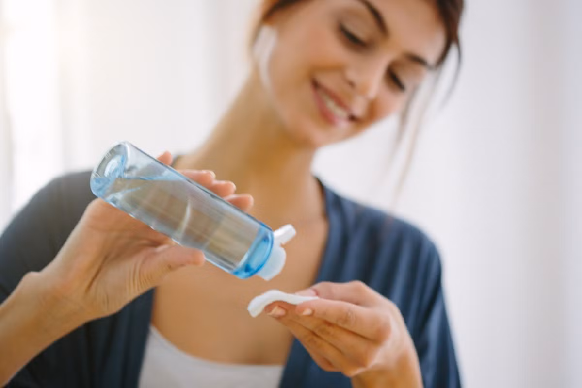 Trên thực tế, mỗi một loại nước hoa hồng có công dụng khác nhau. Vì vậy, bạn cần chọn đúng loại nước hoa hồng phù hợp với làn da và mục đích của mình để tránh bị kích ứng khi sử dụng. (Nguồn Wikiayurveda)