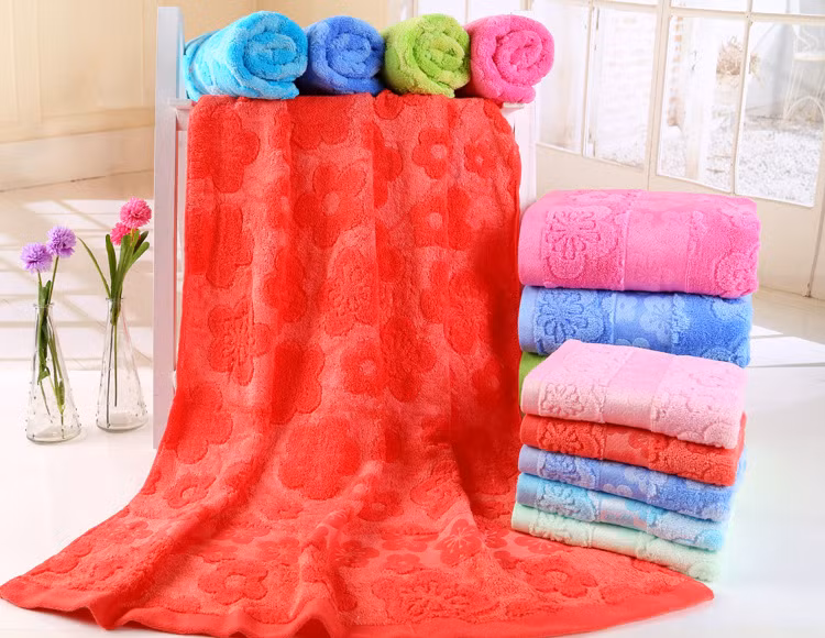 Mỗi chiếc khăn tắm chỉ có hạn sử dụng từ 2 đến 3 tháng. Vì vậy, sau khoảng thời gian này, bạn nên thay khăn tắm mới để đảm bảo vệ sinh cũng như an toàn cho sức khỏe, làn da của bạn. (Nguồn Alicdn)