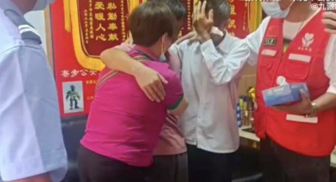 Hoc sinh gioi nghien game va cai ket xot xa