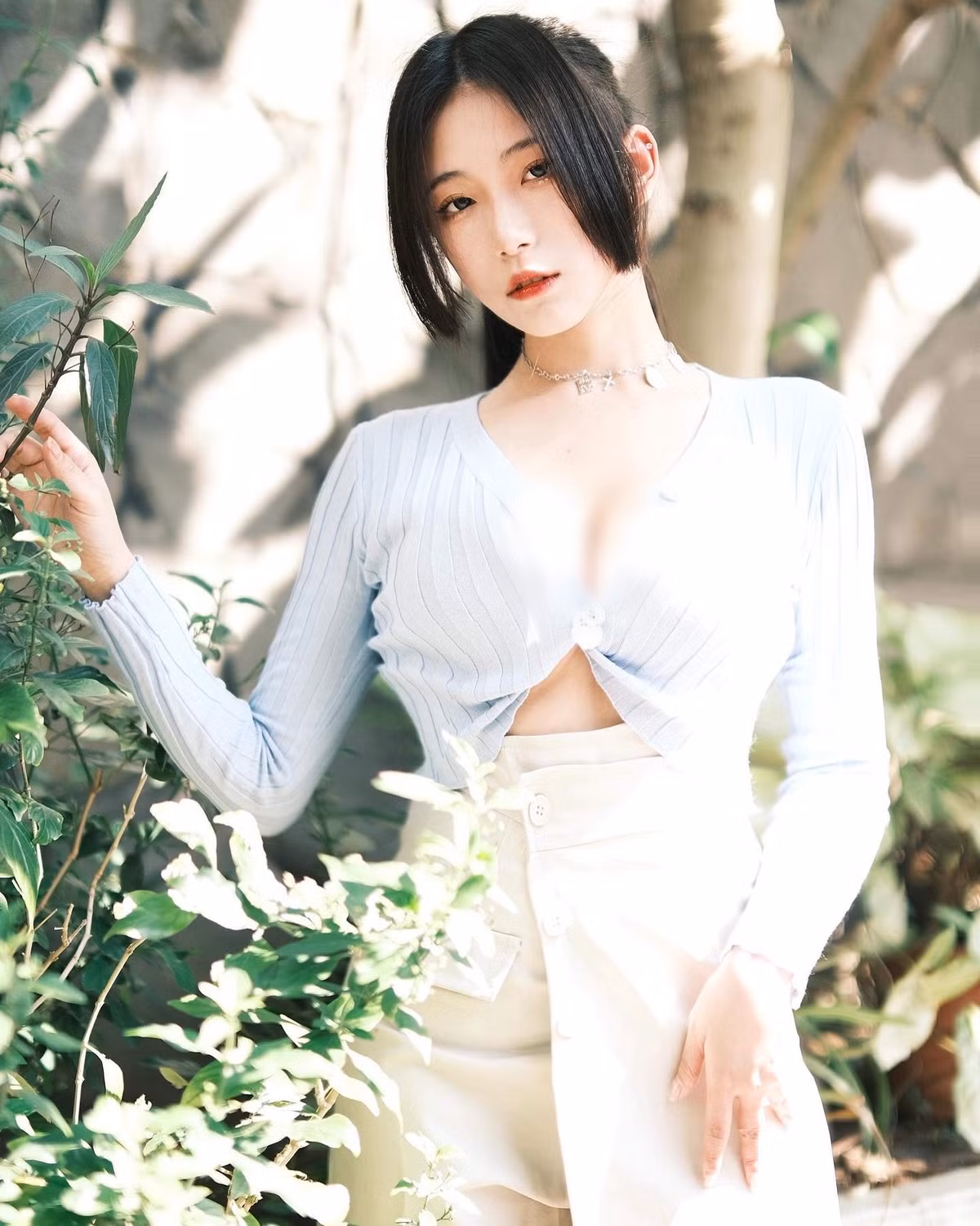 Các fan hâm mộ theo chân Lăng Thần từ ngày cô nàng mới nổi tiếng hi vọng, cô nàng sẽ tiến xa hơn, có ngày nằm trong hàng ngũ những hot girl top đầu.