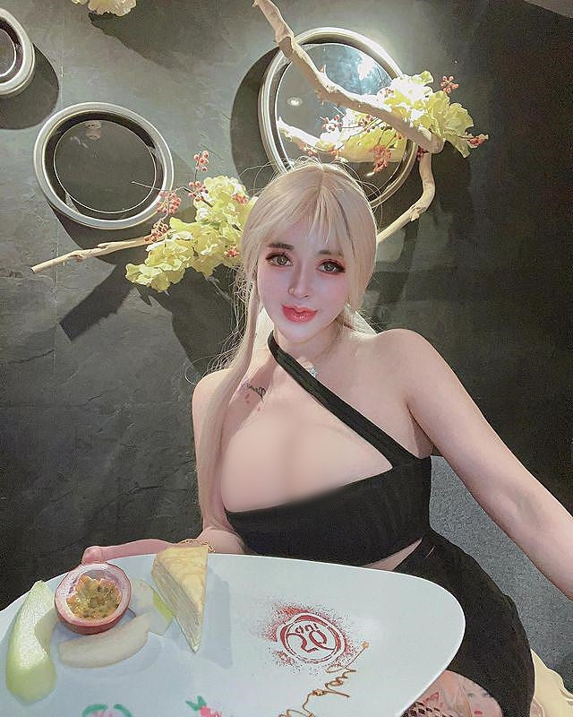 Đáp lại, Băng Băng cũng rất chiều fan. Cô nàng luôn cố gắng thay đổi phong cách, cập nhật các xu hướng, trào lưu mới.