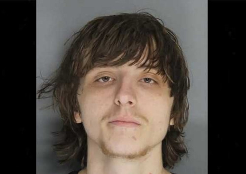 Tung tien, chang trai lam dieu dang so voi me ban gai cu