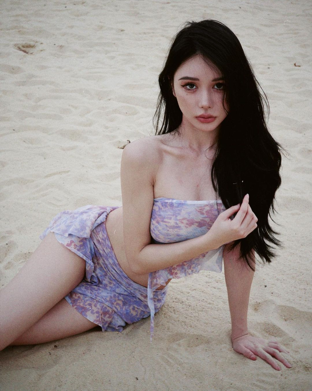 Tất cả là vì hot girl Viên Viện Tương quá xinh đẹp, gợi cảm, nhan sắc nổi bật lấn át hơn nhiều mỹ nữ khác.