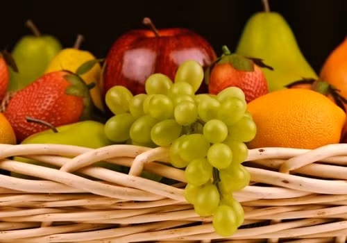 An kieng bang trai cay, nguoi dan ong suyt mat mang