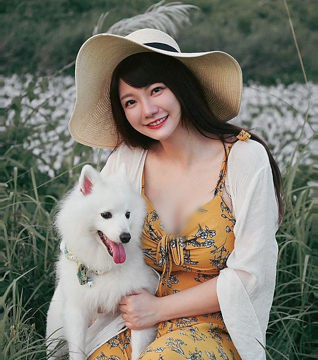 Họ hi vọng hot girl gợi cảm sẽ không đi vào con đường phản cảm, bất chấp tất cả để hở hang, thu hút sự quan tâm, chú ý của dư luận.