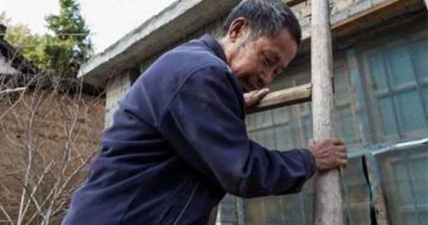 Chong di lam 19 nam khong ve, hoa ra vo lam dieu ghe ron