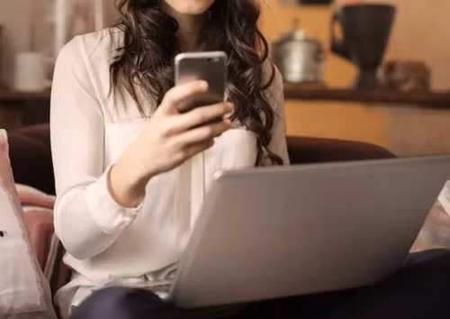 Sap cuoi, co gai phat hien chuyen dong troi cua hon phu