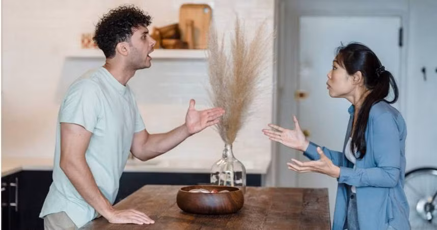 Lay chong duoc 2 thang, vo doi ly hon vi dieu khong ngo