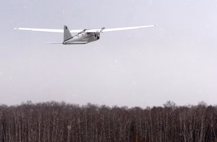 UAV có khả năng bay liên tục 16 tiếng, trần bay tối đa đến 5.000m, hoạt động trong nhiệt độ -30 đến +40 độ C. Nguồn ảnh: Sputnik