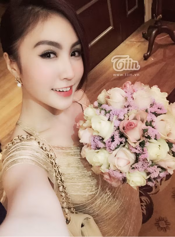 Ngọc Trân cho biết, cách đây chừng 4-5 năm, rất nhiều bạn bè và người xa lạ nhìn thấy cô đều bảo cô có nét giống Tăng Thanh Hà, đặc biệt là cặp lông mày thanh tú và đôi mắt đẹp cuốn hút.