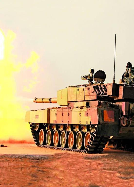 Quân đội Ấn Độ đã mua 124 chiếc Arjun MK1, đủ trang bị cho hai trung đoàn xe tăng; số lượng có vẻ nhiều, nhưng trên thực tế, đây chỉ là phần rất nhỏ so với loại MBT T-72 và T-90 có trong biên chế của Quân đội Ấn Độ; việc mua xe Arjun MK1 có lẽ là hành động “từ thiện” cho ngành công nghiệp quốc phòng của Ấn Độ.