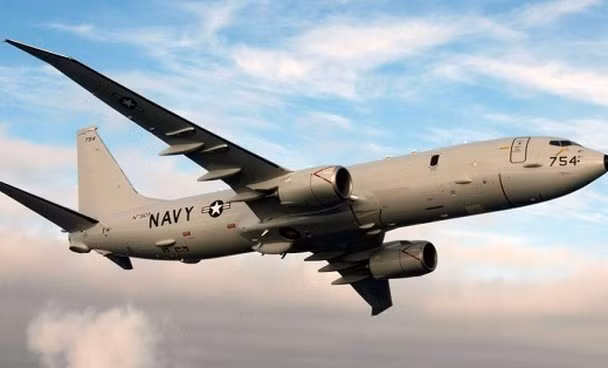 Mới đây, sự kiện gây ồn ào nhất chính là việc chiếc máy bay tuần tra hàng hải và chống ngầm P-8A Poseidon của hải quân Mỹ thực hiện nhiệm vụ trinh sát căn cứ Tartus và Hmeimim của Nga.