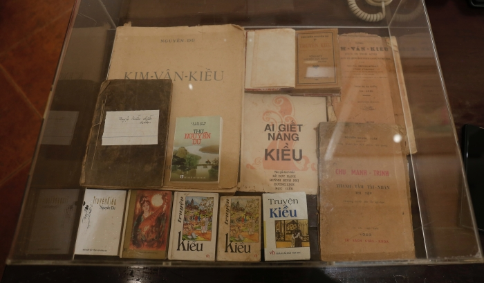 Trong dịp ra mắt sách, công chúng cũng đã được chiêm ngưỡng những cuốn sách Kiều quý hiếm của nhà sưu tập.