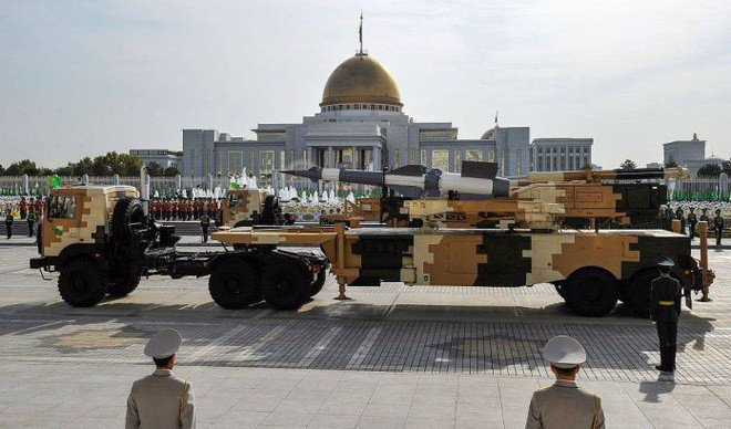 Nhà sản xuất cho biết, hệ thống S-125-2BM Alebarda có cự ly tiêu diệt mục tiêu tối đa trên 40 km ở trần bay 20 km, thời gian triển khai thu hồi nhanh hơn trước rất nhiều.