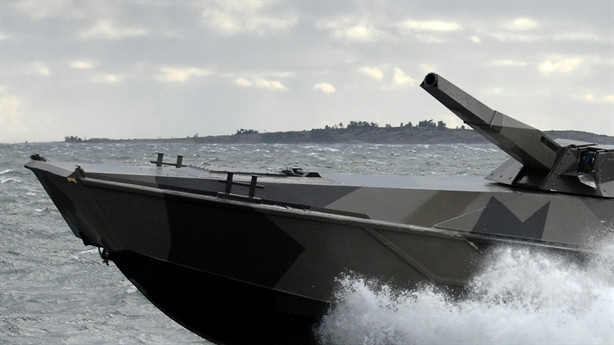 Do khả năng tấn công trực tiếp rất độc đáo của nó, hệ thống cối Patria Nemo còn có thể tham gia tấn công các tàu chiến cơ động của đối phương.