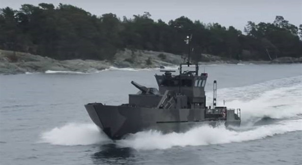 Patria Nemo là một hệ thống vũ khí độc đáo, hiện đại và cho thấy nhiều tiềm năng. Nó có thể được sử dụng trên cả mặt đất lẫn trên biển. Patria Nemo phù hợp với nhiều nhiệm vụ khác nhau, hỗ trợ hỏa lực trực tiếp hoặc gián tiếp, cũng như khả năng bắn đồng thời được nhiều loại đạn đa năng, có thể sử dụng cho các nhiệm vụ tấn công gián tiếp và phòng thủ.