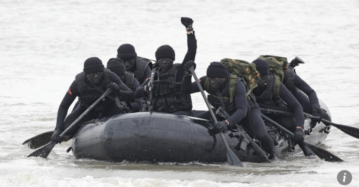 Khoảng 80% quân số quân đội Đài Loan được bố trí trên đảo chính, phần còn lại trên các đảo xa để đáp ứng với các tình huống thời chiến; sẵn sàng đẩy lùi các cuộc đổ bộ đường biển và đường không của quân đội Trung Quốc.