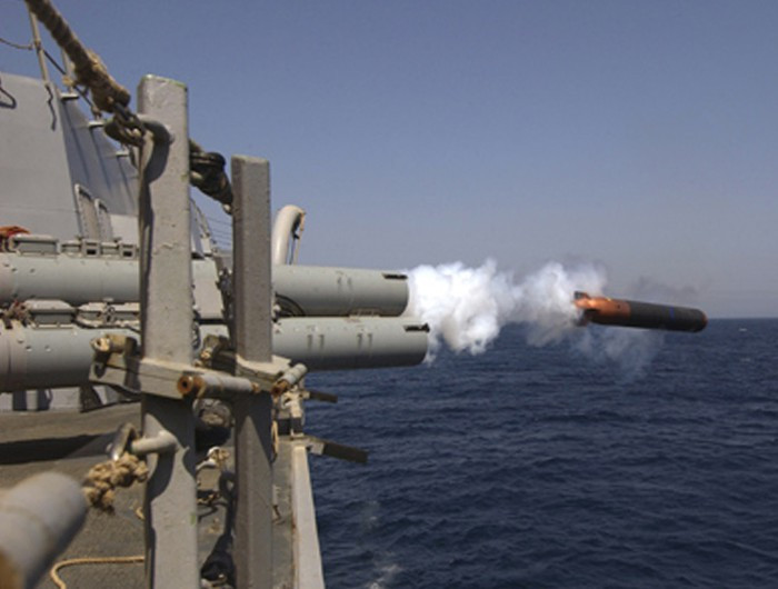 Cùng với trang bị tàu tên lửa lớp Tuo Jiang, Đài Loan cũng trang bị một số biên đội tàu tên lửa tiến công nhanh Kuang Hua VI (KH-6), được trang bị tên lửa chống hạm Hùng Phong II. Những tàu này không được trang bị radar giám sát mà dựa vào những thông tin trinh sát từ các tàu khác hoặc các cảm biến trên bờ.