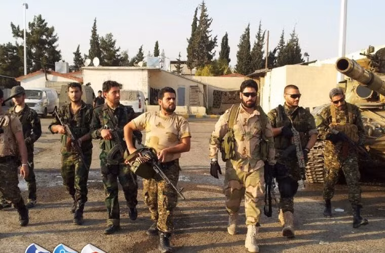 Lực lượng Liwa Abu al-Fadl al-Abbas (hay còn gọi là Lữ đoàn al-Abbas) gồm 10.000 quân tình nguyện người Shia được thành lập năm 2012, hoạt động chủ yếu ở Rif Dimashq.