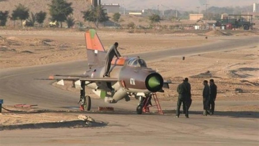 Số máy bay còn lại của không quân Syria đang tập trung tại 5 căn cứ lớn, tại mỗi căn cứ chỉ có hơn 10 chiến đấu cơ phản lực. 