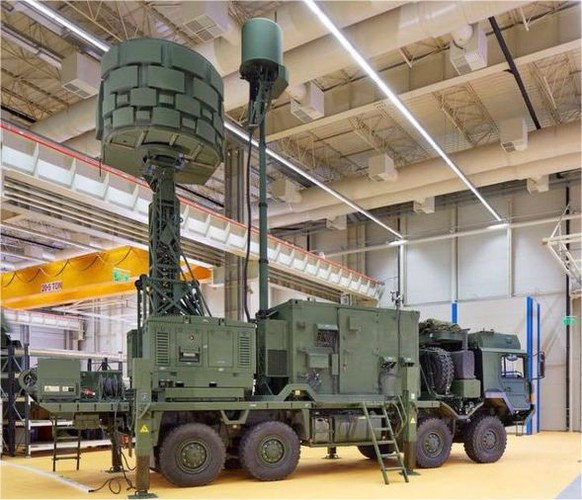 Các khí tài tác chiến điện tử, trinh sát của tổ hợp Koral có tầm hoạt động trong khoảng 100 - 150 km, công suất mạnh của chúng đủ để chế áp phương tiện đối phương.