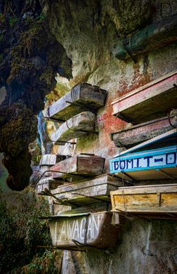 Người Igorot quan niệm, cách chôn cất ở vị trí cao như vậy sẽ giúp linh hồn người chết về gần với tổ tiên hơn.