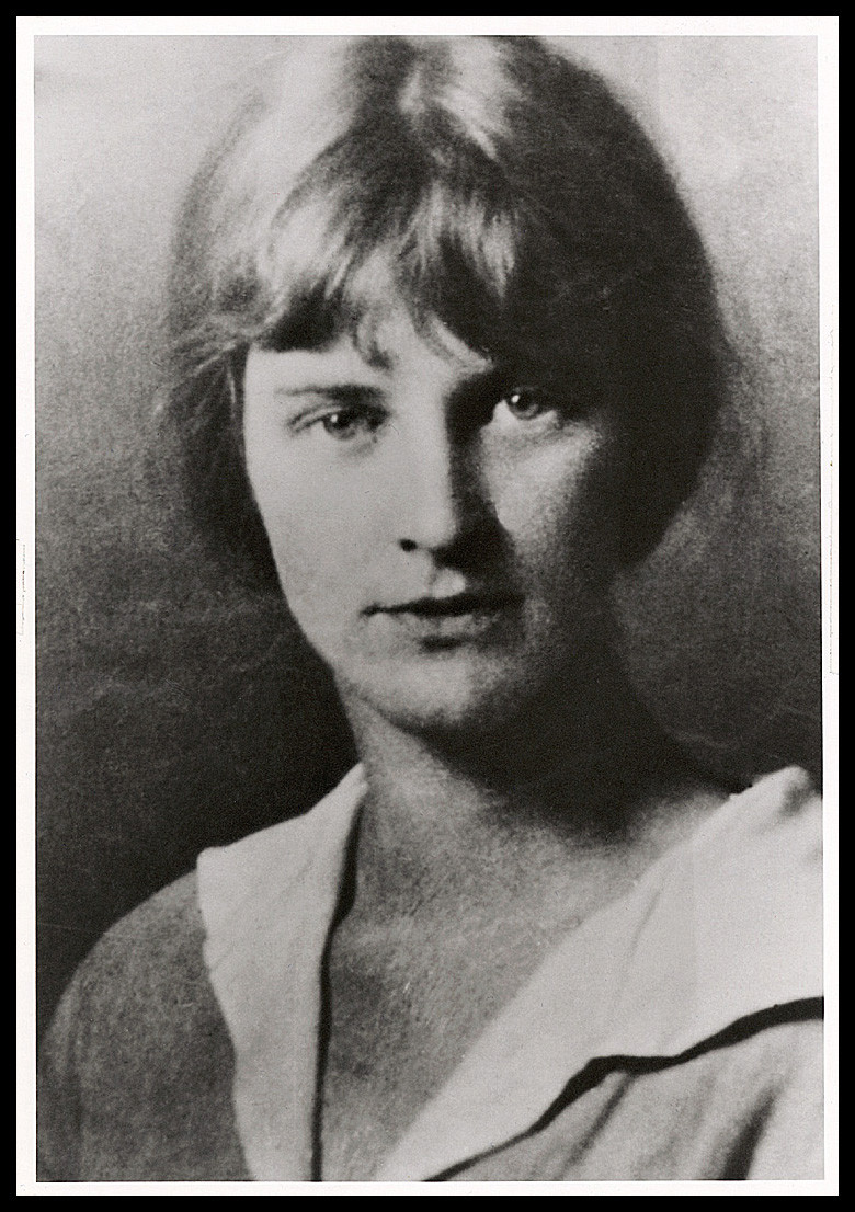 Ban đầu, bà Mildred bị kết án 6 năm tù do được cho là ít quan trọng trong mạng lưới gián điệp của Liên Xô. Thế nhưng, về sau, Hitler đã can thiệp vào quá trình xét xử và đích thân ra lệnh tử hình bà. Theo đó, bà Mildred và chồng bị Đức quốc xã tử hình năm 1943. Sau khi Thế chiến 2 kết thúc, vợ chồng bà được Liên Xô và các nước đồng minh tôn vinh là những người hùng.