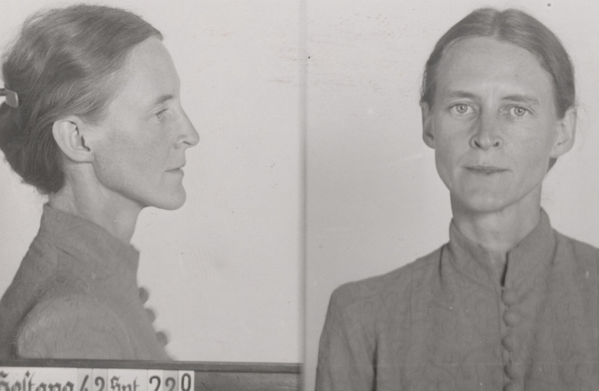 Vợ chồng bà Mildred tiếp xúc với nhiều người có chung tư tưởng về việc chống lại sự độc đoán của phát xít Đức và lật đổ sự thống trị của Hitler. Trong số những người mà họ tiếp xúc có vợ chồng Harro Schulze-Boysen - sĩ quan thuộc lực lượng không quân Đức (Luftwaffe).