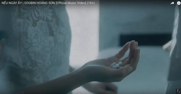 Dù đã gắn mác "16+" ở MV nhưng mác này liệu có ngăn cấm hay cản trở được những người xem duới 16 tuổi ? Việc mô tả quá chi tiết những cách thức để kết liễu cuộc đời trong MV khiến người xem lo ngại.