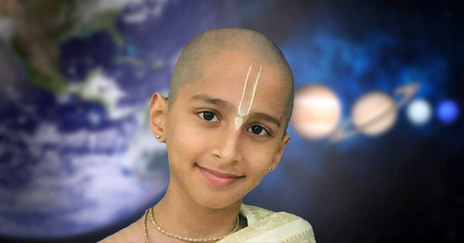 Về giải thưởng, năm 2015, Abhigya nhận giải Bhagavad Gita do tổ chức quốc tế về văn bản cổ tiếng Phạn Bhagavad Gita trao tặng. Cũng trong năm đó, cậu vinh dự nhận giải thưởng bang Karnataka.