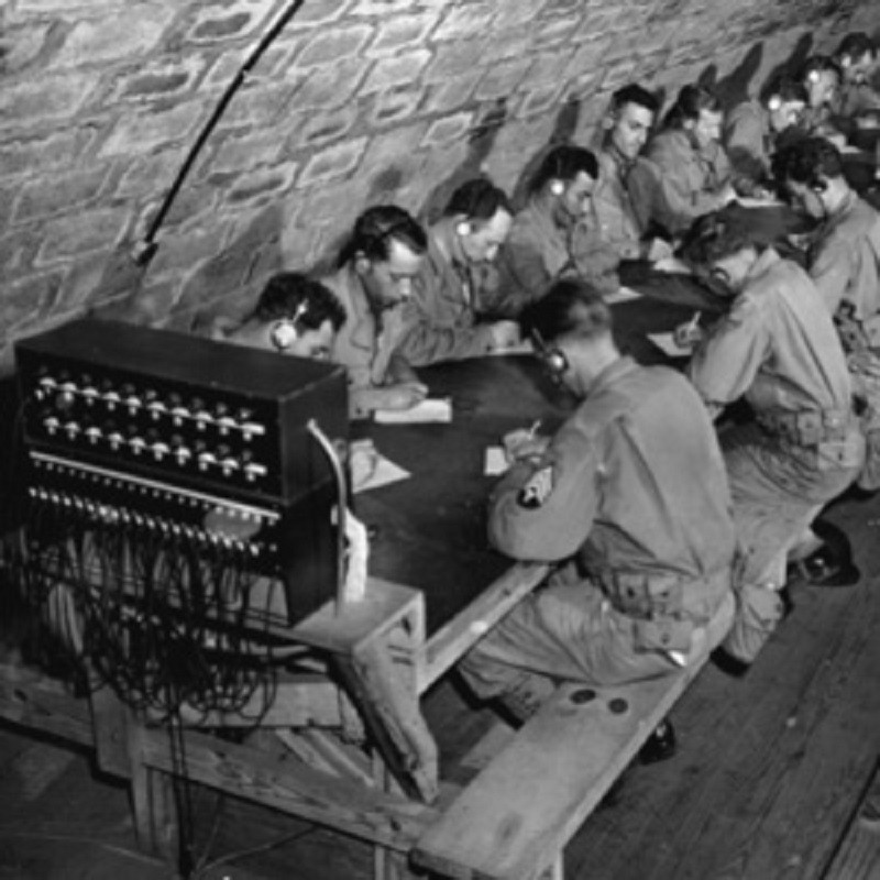 Kể từ khi tiếp quản, Bộ chiến tranh Mỹ biến trại Ritchie thành trung tâm đào tạo quốc gia về lực lượng tình báo quân sự với số lượng học viên "khủng".