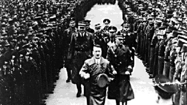 Do vậy, về sau, Franz Halder hợp tác với người tiền nhiệm Ludwig Beck - người từ chức trước đó vì bất đồng chính kiến với Hitler để lên kế hoạch ám sát trùm phát xít. Tuy nhiên, kế hoạch ám sát Hitler này thất bại. Franz Halder may mắn thoát khỏi việc bị Hitler điều tra, xử tội.