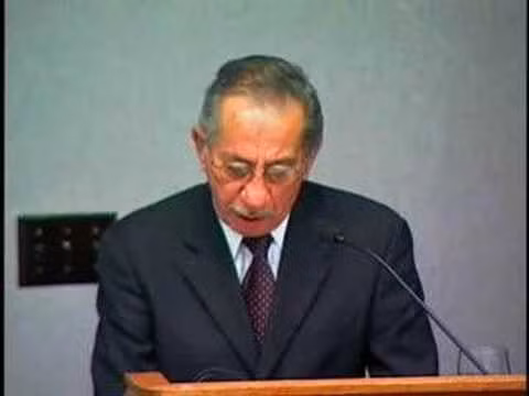 Trước sự nghiêm trọng của vụ việc, cảnh sát Síp nhờ tới sự trợ giúp của Cục điều tra liên bang Mỹ (FBI) và Cảnh sát quốc tế (Interpol) cũng như các nhà chức trách Israel và Hy Lạp để phối hợp điều tra nhằm sớm tìm ra thi hài Tổng thống Papadopoulos cũng như bắt nhóm tội phạm về quy án.