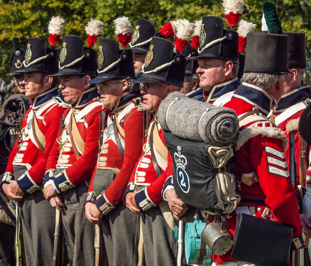 Khi làm nhiệm vụ, vệ binh hoàng gia Anh không được phép làm ảnh hưởng xấu đến hình ảnh của Nữ hoàng và hoàng tộc.
