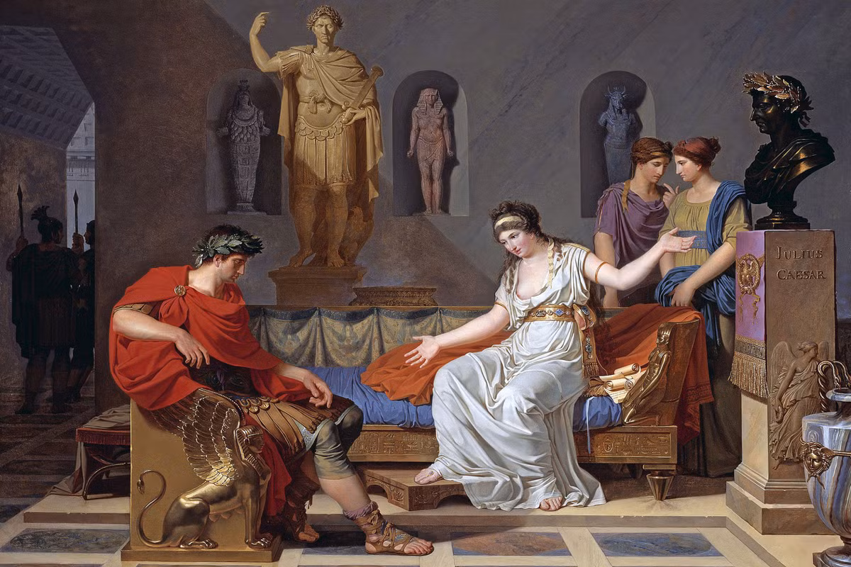 Theo các chuyên gia, đây là một trong những trận hải chiến lớn nhất lịch sử. Hạm đội của Marcus Antonius có 500 thuyền, trong đó có 230 thuyền chiến lớn có tháp trụ, 2.000 cung thủ và 20.000 lính hải quân. Trong khi đó, lực lượng của Octavius có 250 chiến thuyền, 3.000 cung thủ và 16.000 lính hải quân.