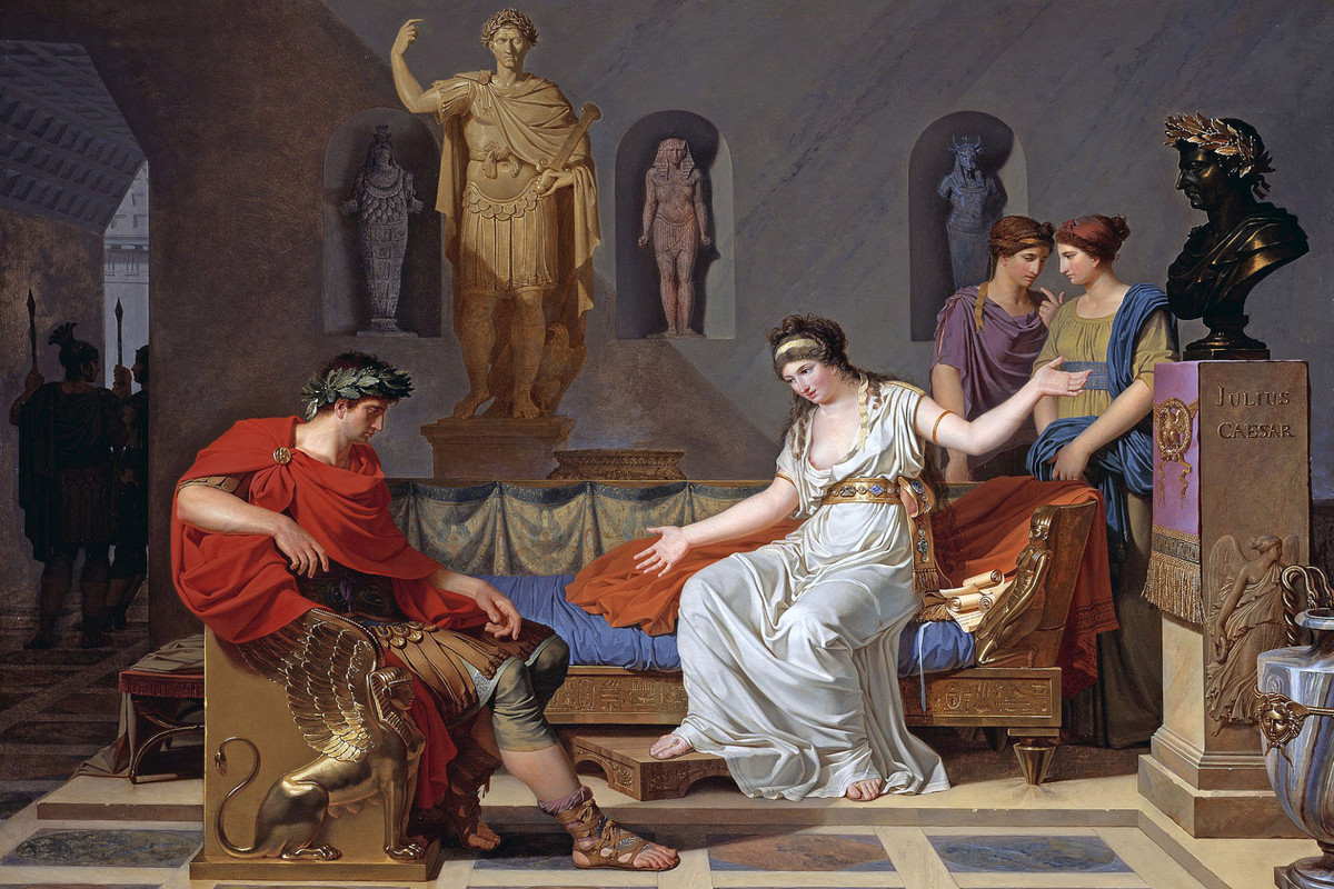 Theo các chuyên gia, đây là một trong những trận hải chiến lớn nhất lịch sử. Hạm đội của Marcus Antonius có 500 thuyền, trong đó có 230 thuyền chiến lớn có tháp trụ, 2.000 cung thủ và 20.000 lính hải quân. Trong khi đó, lực lượng của Octavius có 250 chiến thuyền, 3.000 cung thủ và 16.000 lính hải quân.