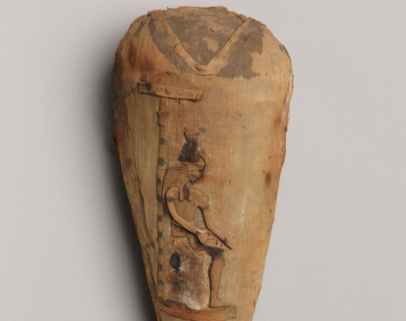 Tuy nhiên, kết quả kiểm tra mới đây cho thấy xác ướp thuộc về một con cò quăm (ibis bird). Xác ướp chim này có niên đại khoảng 1.500 tuổi.