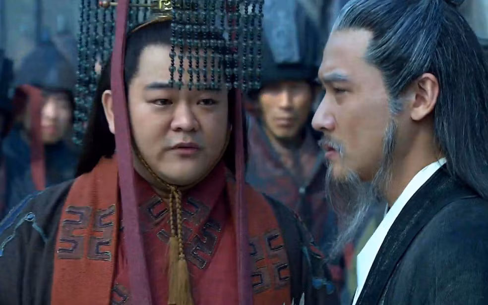 Sau khi Quan Vũ bị quân Đông Ngô giết chết, Lưu Bị phát động cuộc tấn công trả thù cho võ tướng xuất chúng của nhà Thục Hán. Cuộc chiến này diễn ra vào năm 221. Tuy nhiên, cuối cùng, Lưu Bị thất bại trong trận Di Lăng.