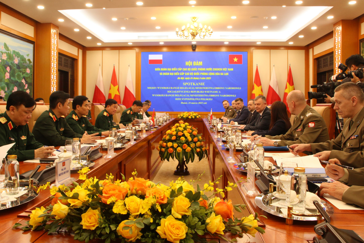 Viet Nam la doi tac cong nghiep quoc phong quan trong cua Ba Lan