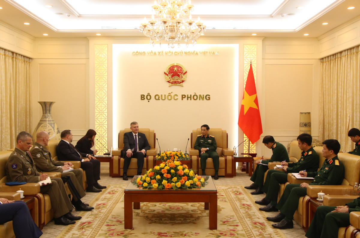 Viet Nam la doi tac cong nghiep quoc phong quan trong cua Ba Lan-Hinh-4