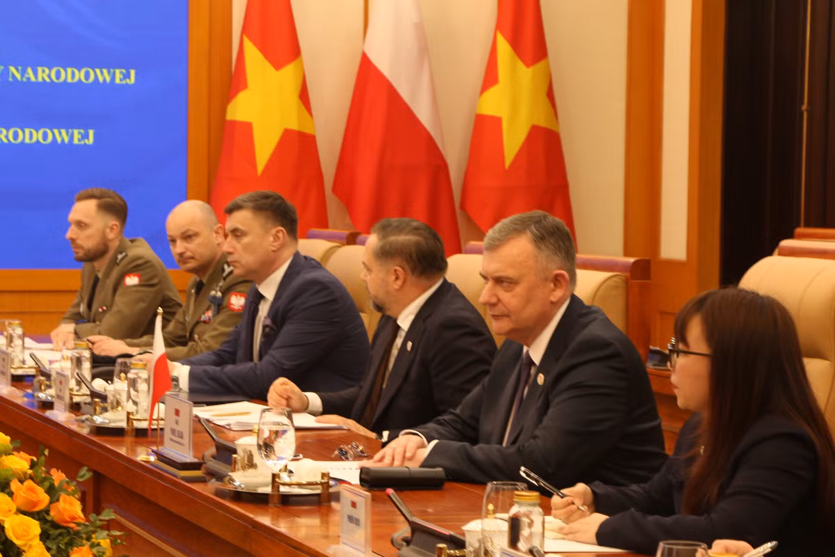 Viet Nam la doi tac cong nghiep quoc phong quan trong cua Ba Lan-Hinh-3