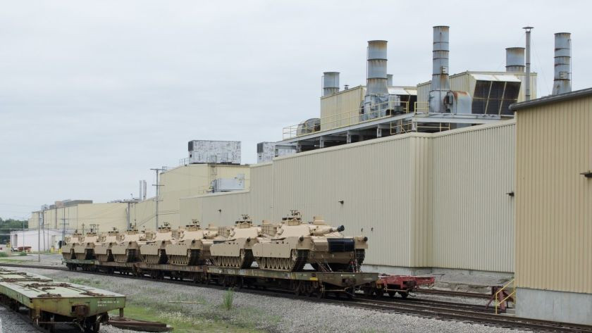 Rõ ràng quốc gia Bắc Phi này chẳng có lý do gì để phải đầu tư một dây chuyền và nhà xưởng mới hoàn toàn để chế tạo một dòng MBT tương đương, trong khi còn phải đảm bảo cả vấn đề hậu cần cho khai thác về sau.