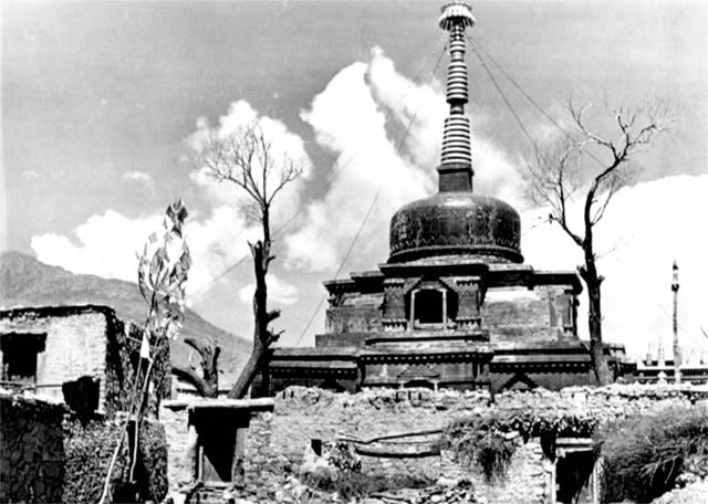 Một công trình mang đặc trưng kiến trúc vùng cao nguyên Tây Tạng