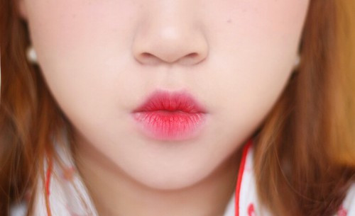 Miệng môi luôn mím chặt là người có chính kiến mạnh, chỉ cần họ đã cho rằng việc gì đúng thì khó có thể thyết phục thay đổi. Nguồn ảnh: Internet.