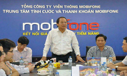 Bộ trưởng Thông tin và Truyền thông cũng nhận được tin nhắn rác sau buổi thanh kiểm tra việc thu hồi sim rác. Ảnh: H.Trang.