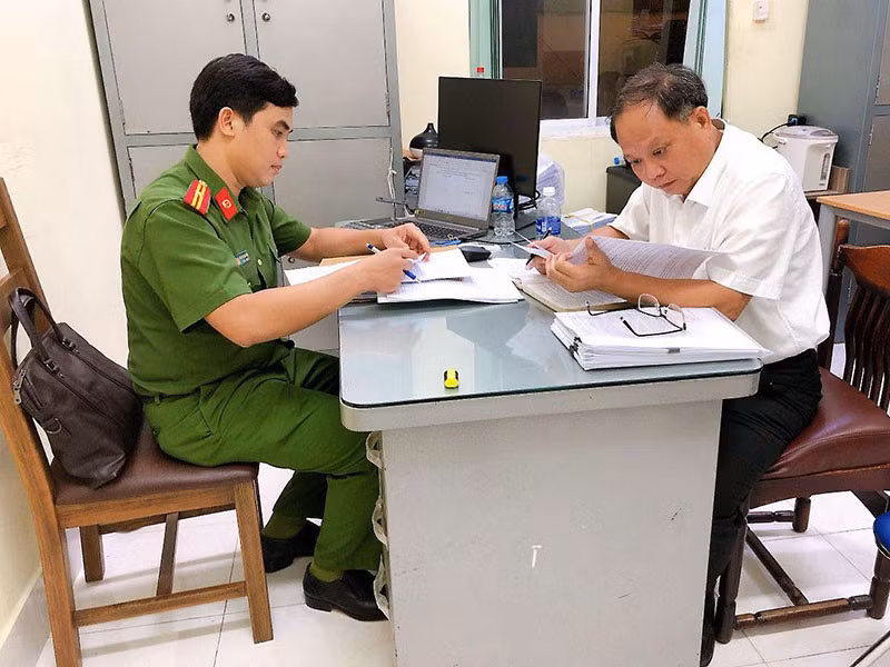 Nhung ai bi khoi to trong vu IPC va Sadeco?